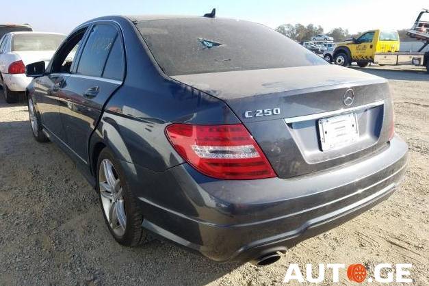 Mercedes-Benz C-250C 2013 — photo 2