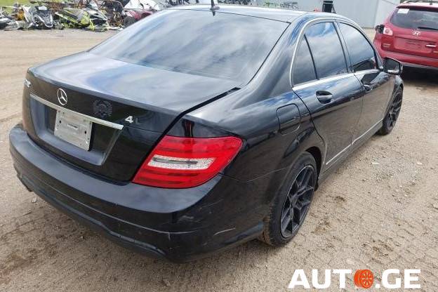 Mercedes-Benz C-250C 2013 — photo 2