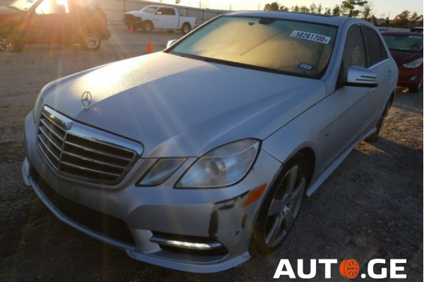 Mercedes-Benz E-350C 2012 — photo 2
