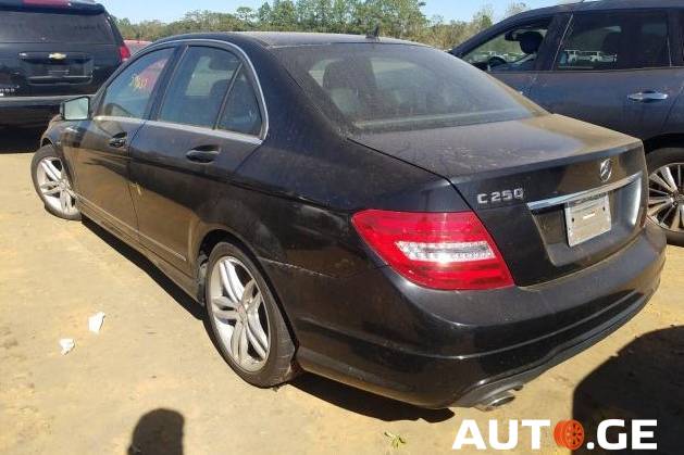Mercedes-Benz C-250C 2013 — photo 2