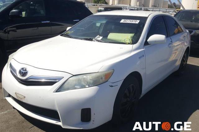Toyota Camry 2011 — photo 2