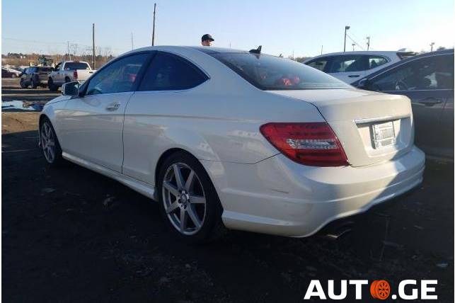Mercedes-Benz C-250C 2012 — photo 2