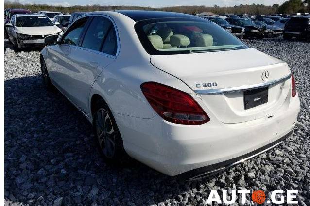 Mercedes-Benz C-300-Merc 2015 — photo 2