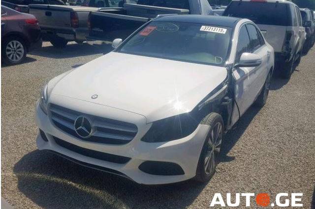Mercedes-Benz C-300-Merc 2015 — photo 2