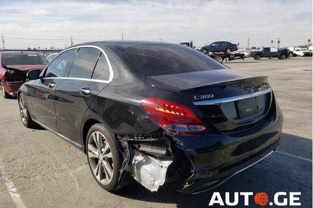 Mercedes-Benz C-300-Merc 2015 — photo 2