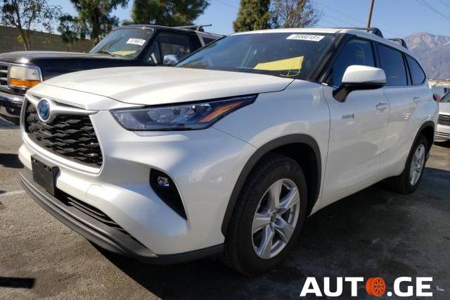 Toyota Highlander 2020 — photo 2