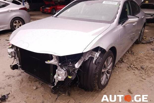 Lexus Es300 2020 — photo 2