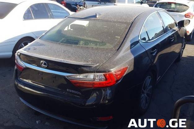 Lexus Es300 2016 — photo 2