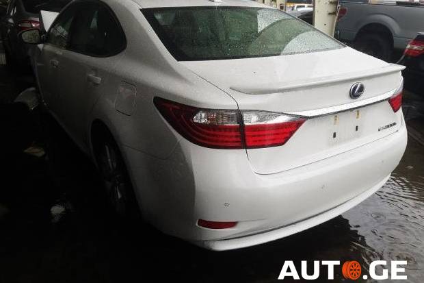 Lexus Es300 2014 — photo 2