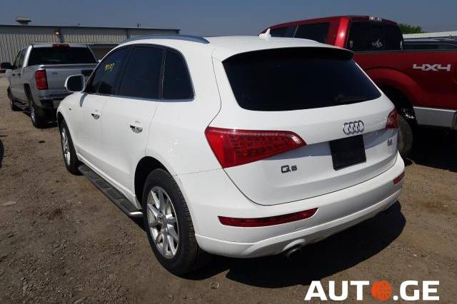 Audi Q5 2010 — photo 2