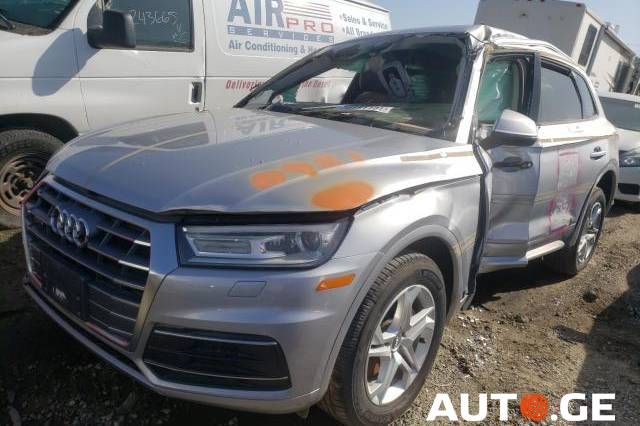 Audi Q5 2018 — photo 2