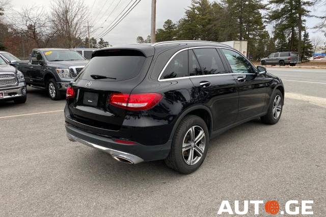 Mercedes-Benz 300-Glc 2016 — photo 2