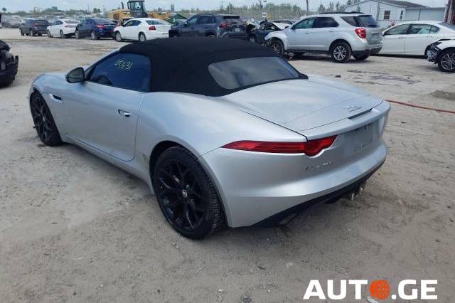 Jaguar F-TYPE 2014 — photo 2