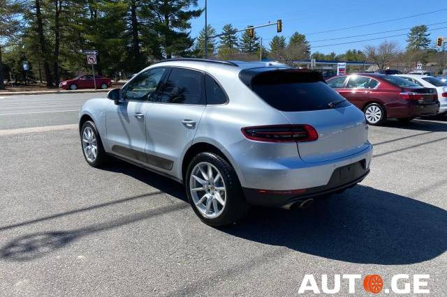 Porsche Cayenne 2015 — photo 2