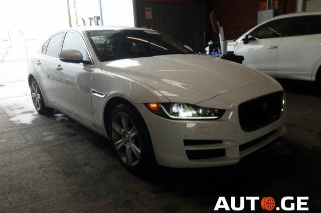Jaguar Xe-Jaguar