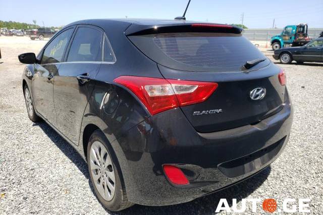 Hyundai Elantra 2016 — photo 2