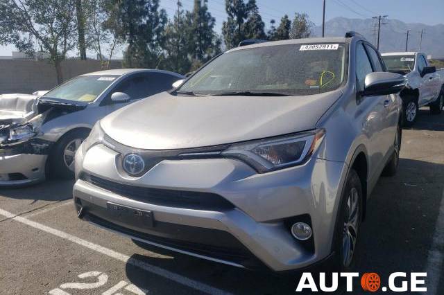 Toyota RAV4 2018 — photo 2