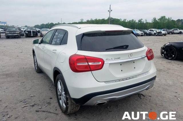 Mercedes-Benz Gla-250G 2015 — photo 2