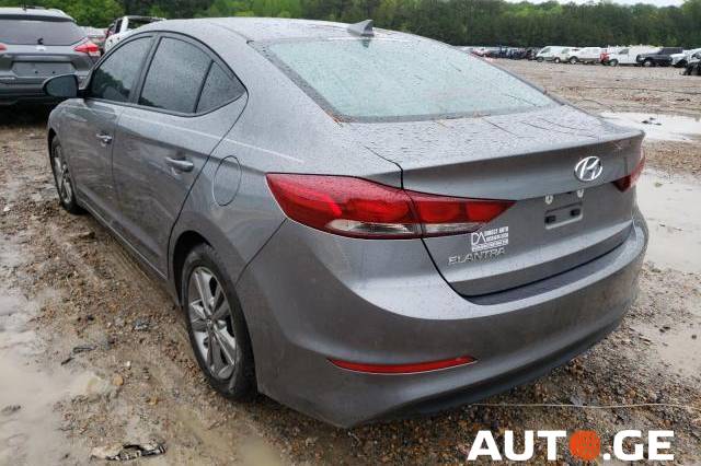 Hyundai Elantra 2018 — photo 2