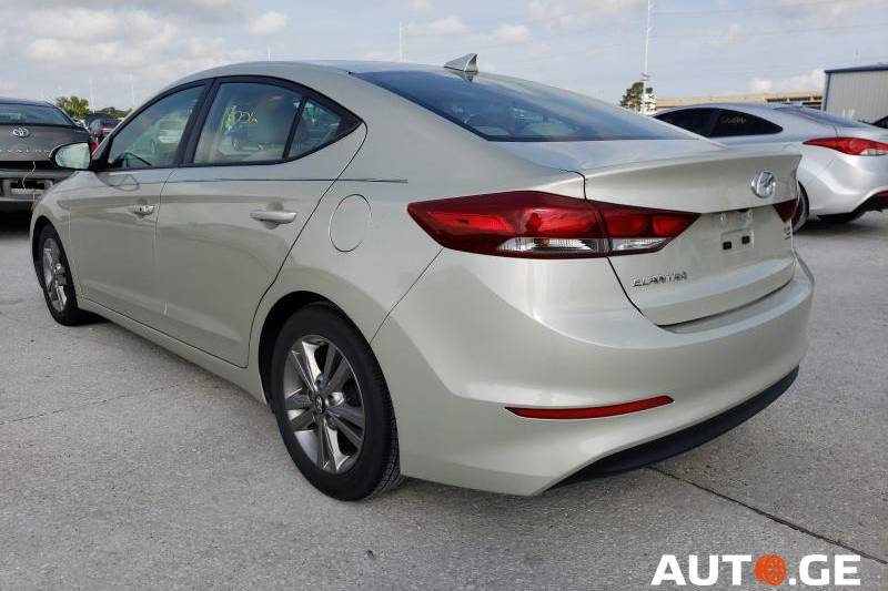 Hyundai Elantra 2017 — photo 2