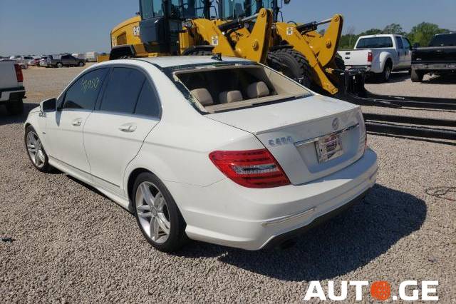 Mercedes-Benz C-250C 2012 — photo 2