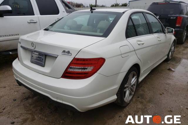 Mercedes-Benz C-250C 2012 — photo 2