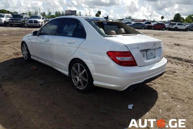 Mercedes-Benz C-250C 2013 — photo 2