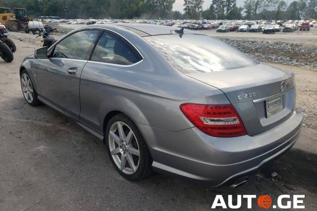 Mercedes-Benz C-250C 2012 — photo 2