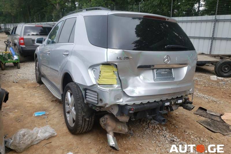 Mercedes-Benz Ml-350S 2011 — photo 2