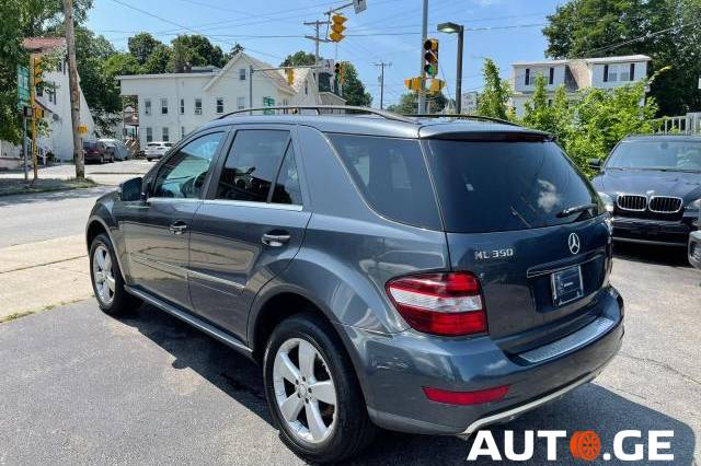 Mercedes-Benz Ml-350S 2011 — photo 2
