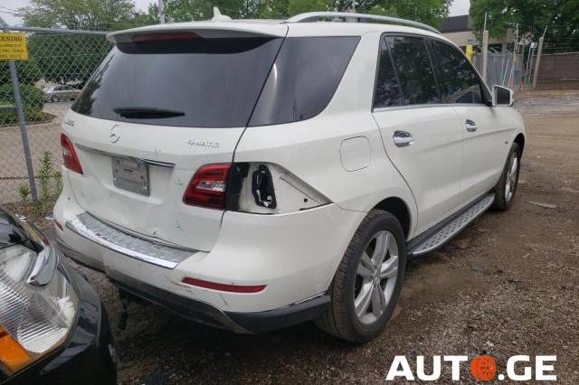 Mercedes-Benz Ml-350S 2012 — photo 2