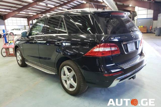 Mercedes-Benz Ml-550S 2012 — photo 2