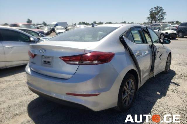 Hyundai Elantra 2017 — photo 2