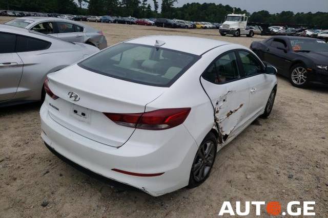 Hyundai Elantra 2017 — photo 2
