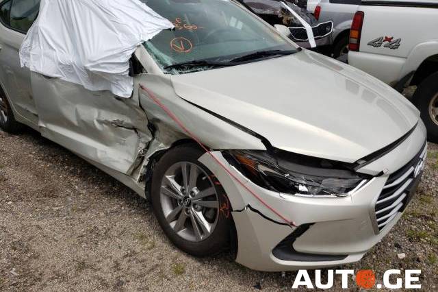 Hyundai Elantra 2017 — photo 2