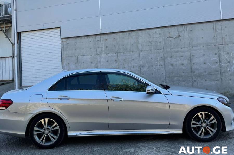 Mercedes-Benz E-250E 2014 — photo 2