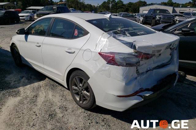 Hyundai Elantra 2017 — photo 2