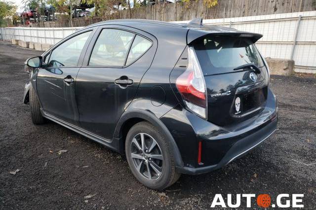Toyota Prius 2018 — photo 2