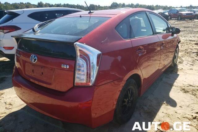 Toyota Prius 2013 — photo 2