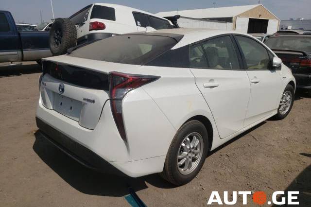 Toyota Prius 2016 — photo 2