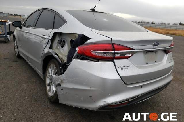 Ford Fusion 2017 — photo 2