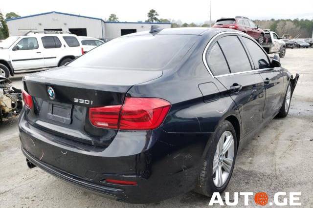 BMW 330 2017 — photo 2
