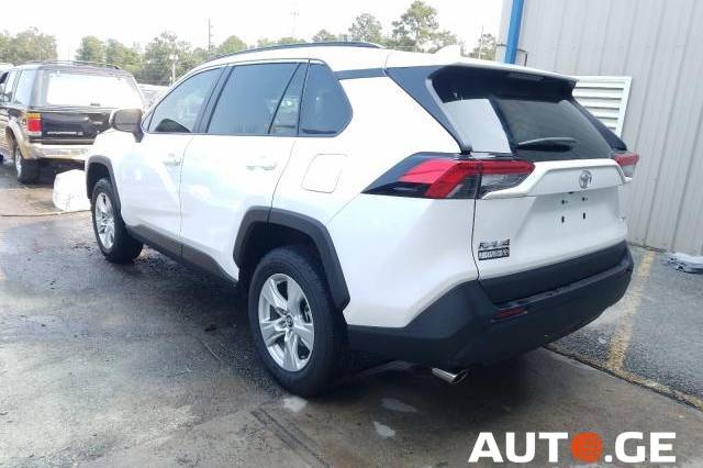 Toyota RAV4 2020 — photo 2