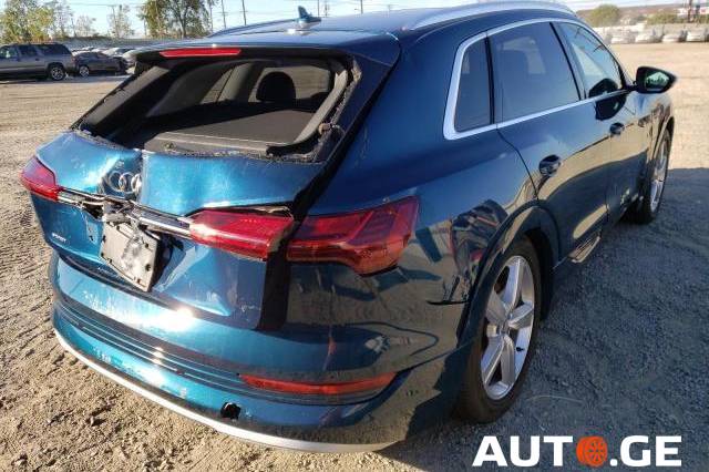 Audi e-tron 2019 — photo 2