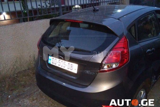 Ford Fiesta 2014 — photo 2