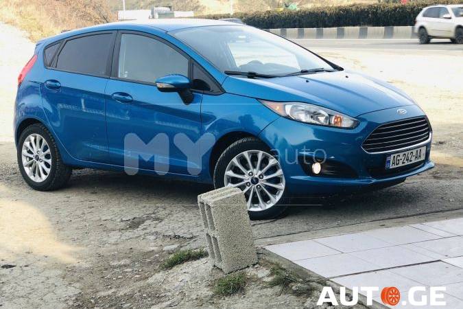 Ford Fiesta 2013 — photo 2