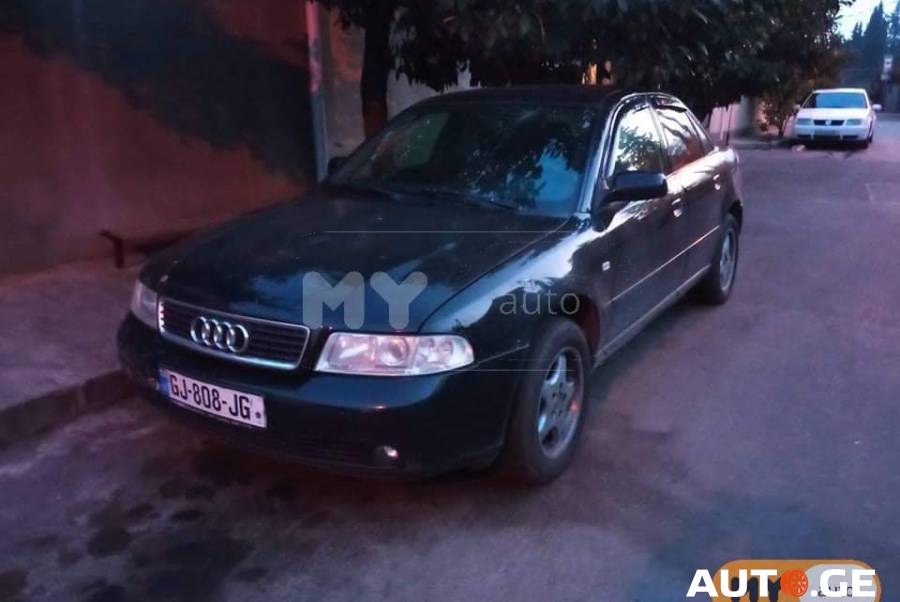 Audi A4 2000 — photo 2
