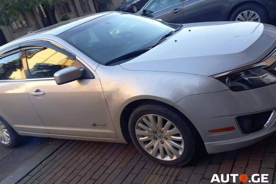 Ford Fusion 2009 — photo 2
