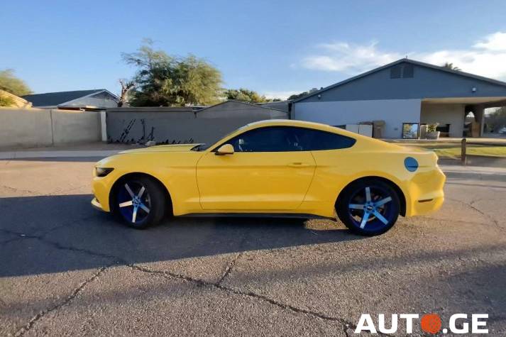 Ford Mustang 2015 — photo 2