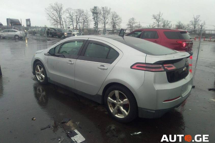 Chevrolet Volt 2012 — photo 2